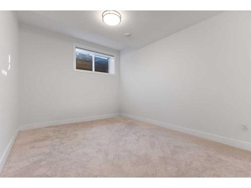 1916 27 Avenue Sw, Calgary, AB - Indoor Photo Showing Other Room