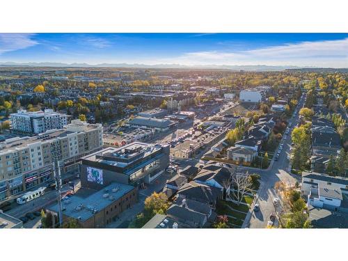 1916 27 Avenue Sw, Calgary, AB - Outdoor With View