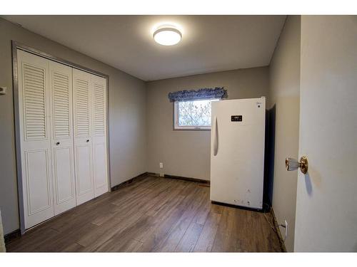 380 59 Avenue, Claresholm, AB - Indoor Photo Showing Other Room