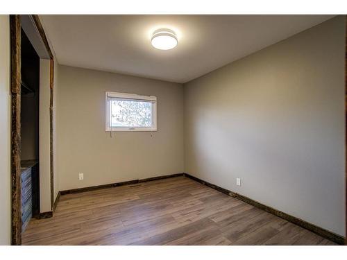 380 59 Avenue, Claresholm, AB - Indoor Photo Showing Other Room