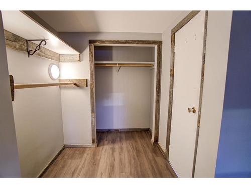 380 59 Avenue, Claresholm, AB - Indoor Photo Showing Other Room