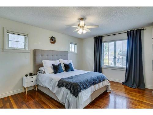 3-2326 2 Avenue Nw, Calgary, AB - Indoor Photo Showing Bedroom