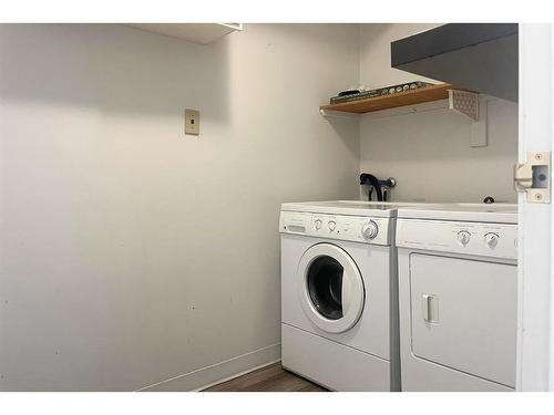 2105-13045 6 Street Sw, Calgary, AB - Indoor Photo Showing Laundry Room