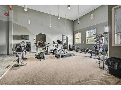 2105-13045 6 Street Sw, Calgary, AB - Indoor Photo Showing Gym Room