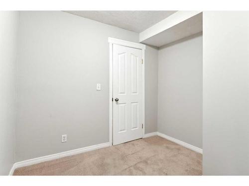 95 Taracove Estate Drive Ne, Calgary, AB - Indoor Photo Showing Other Room