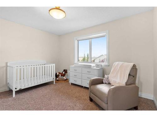 1425 Ranch Road, Carstairs, AB - Indoor Photo Showing Bedroom