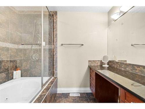 1425 Ranch Road, Carstairs, AB - Indoor Photo Showing Bathroom