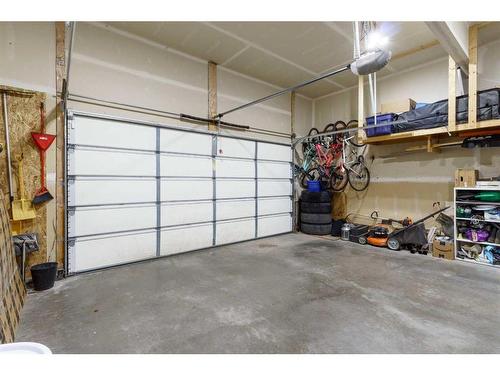 1425 Ranch Road, Carstairs, AB - Indoor Photo Showing Garage