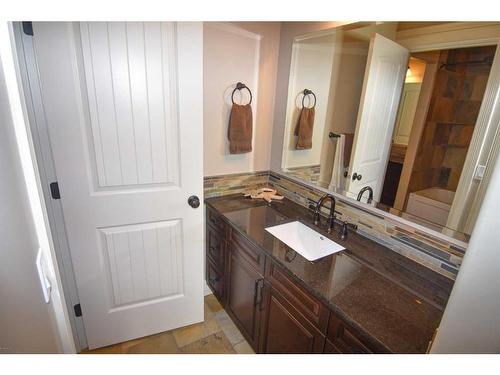 61 Big Hill Springs Estates, Rural Rocky View County, AB - Indoor Photo Showing Bathroom