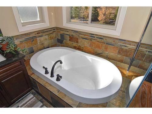 61 Big Hill Springs Estates, Rural Rocky View County, AB - Indoor Photo Showing Bathroom