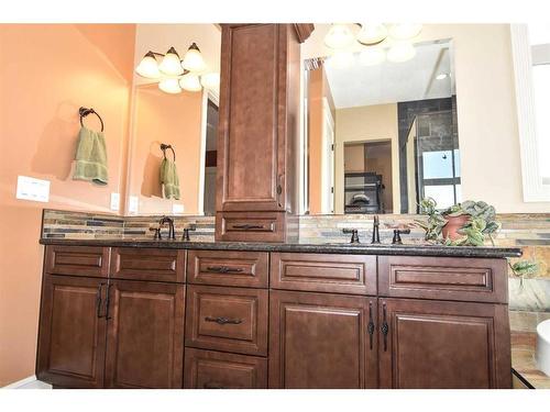 61 Big Hill Springs Estates, Rural Rocky View County, AB - Indoor Photo Showing Bathroom