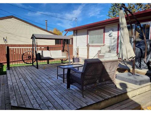 7819 34 Avenue Nw, Calgary, AB - Outdoor With Deck Patio Veranda With Exterior