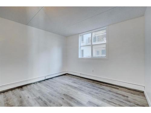 301-120 15 Avenue Sw, Calgary, AB - Indoor Photo Showing Other Room