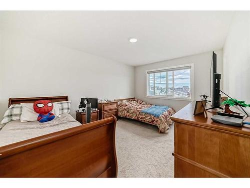 129 Legacy Glen Circle Se, Calgary, AB - Indoor Photo Showing Bedroom