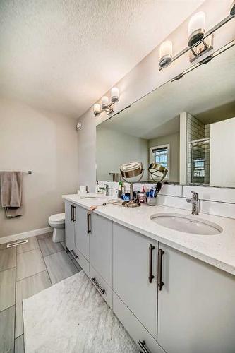 129 Legacy Glen Circle Se, Calgary, AB - Indoor Photo Showing Bathroom