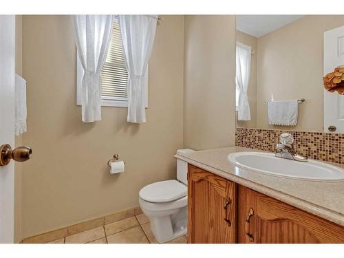 605 Panorama Hills Drive Nw, Calgary, AB - Indoor Photo Showing Bathroom