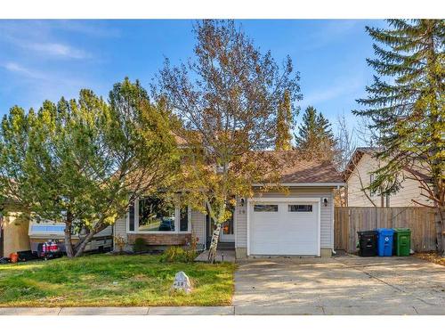 28 Bermondsey Rise Nw, Calgary, AB - Outdoor