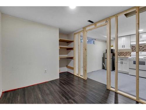 28 Bermondsey Rise Nw, Calgary, AB - Indoor