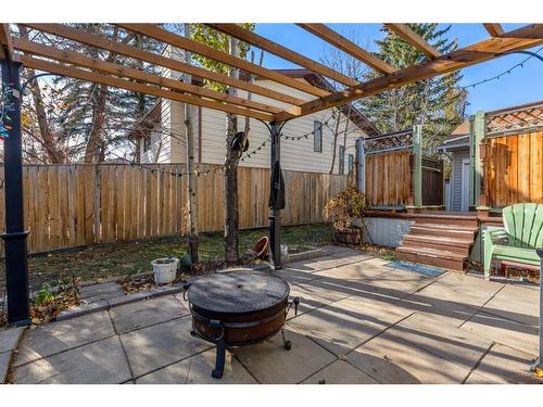 28 Bermondsey Rise Nw, Calgary, AB - Outdoor