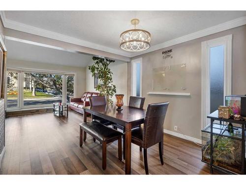 28 Bermondsey Rise Nw, Calgary, AB - Indoor Photo Showing Dining Room