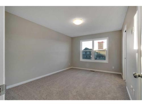 21462 Sheriff King Street Sw, Calgary, AB - Indoor Photo Showing Other Room