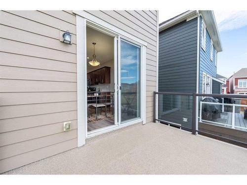 286 Yorkville Manor Sw, Calgary, AB - Outdoor With Balcony With Exterior