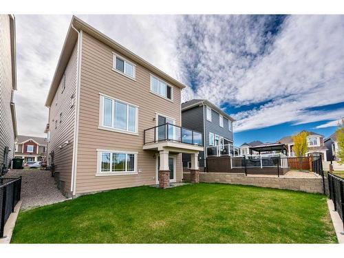 286 Yorkville Manor Sw, Calgary, AB - Outdoor