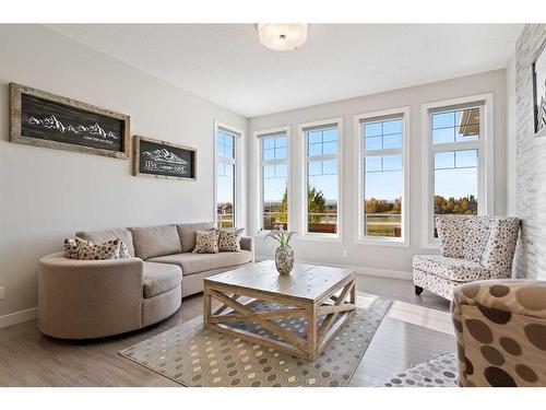 162 Ranch Road, Okotoks, AB - Indoor Photo Showing Living Room