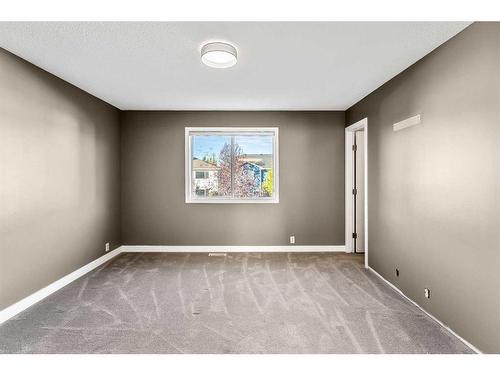 16161 Shawbrooke Road Sw, Calgary, AB - Indoor Photo Showing Other Room