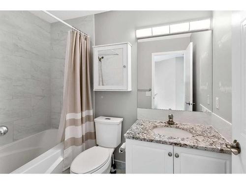 16161 Shawbrooke Road Sw, Calgary, AB - Indoor Photo Showing Bathroom