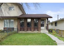 946 Berkley Drive NW Calgary, AB T3K 1A2