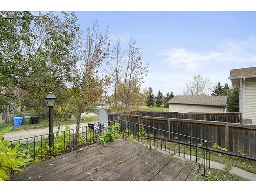 946 Berkley Drive Nw, Calgary, AB - Outdoor With Deck Patio Veranda