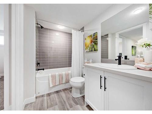 63 Walgrove Manor Se, Calgary, AB - Indoor Photo Showing Bathroom