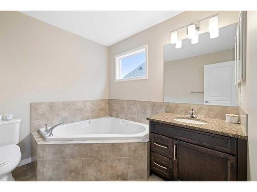 73 Kingsbridge Place Se, Airdrie, AB - Indoor Photo Showing Bathroom