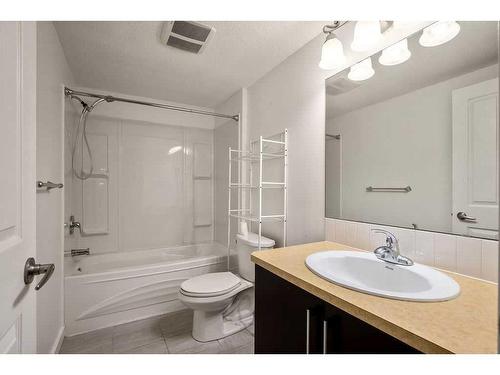 103 Aspen Hills Drive Sw, Calgary, AB - Indoor Photo Showing Bathroom