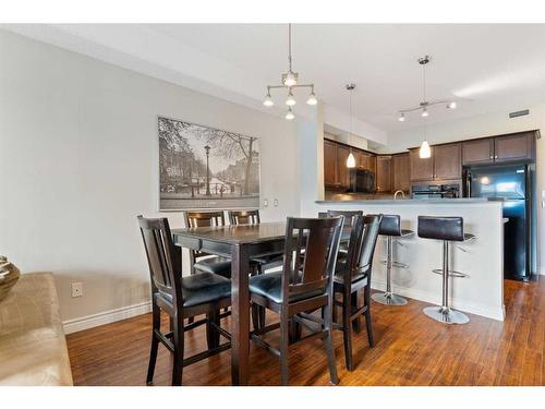 344-26 Val Gardena View Sw, Calgary, AB - Indoor Photo Showing Dining Room