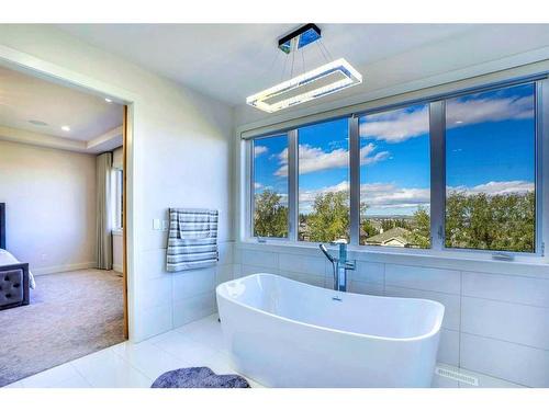 108 Hampstead Mews Nw, Calgary, AB - Indoor Photo Showing Bathroom