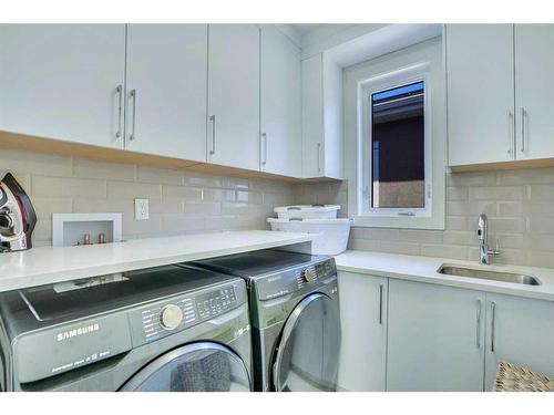 108 Hampstead Mews Nw, Calgary, AB - Indoor Photo Showing Laundry Room