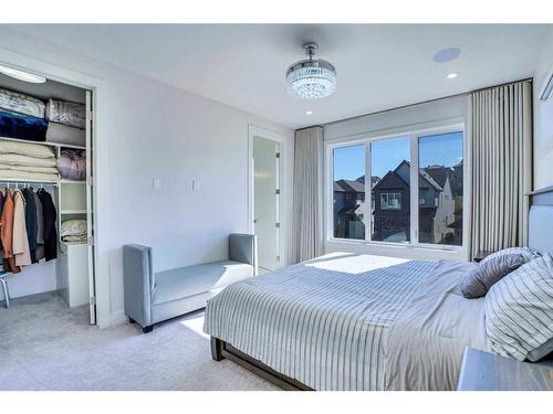 108 Hampstead Mews Nw, Calgary, AB - Indoor Photo Showing Bedroom