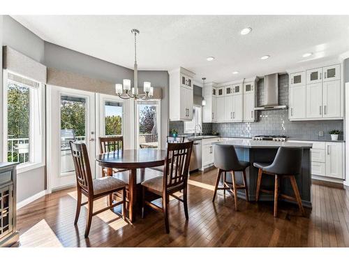 228 Stonegate Place Nw, Airdrie, AB - Indoor Photo Showing Dining Room