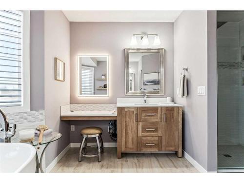 228 Stonegate Place Nw, Airdrie, AB - Indoor Photo Showing Bathroom