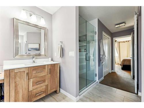 228 Stonegate Place Nw, Airdrie, AB - Indoor Photo Showing Bathroom