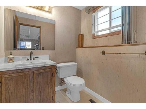 203 Templeton Circle Ne, Calgary, AB - Indoor Photo Showing Bathroom