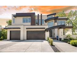 275 Dalhurst Way NW Calgary, AB T3A 1P3