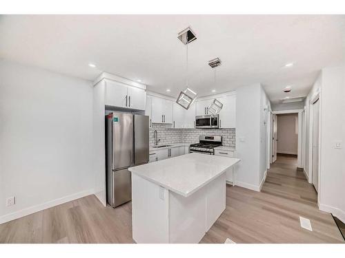 6129 Maddock Drive Ne, Calgary, AB - Indoor Photo Showing Kitchen With Stainless Steel Kitchen With Upgraded Kitchen