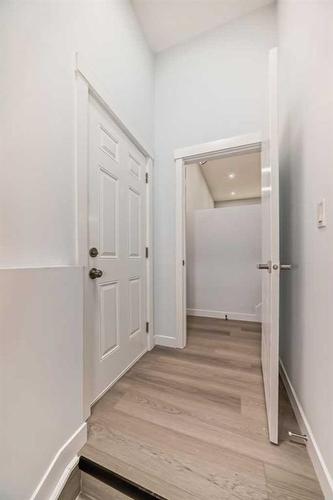 6129 Maddock Drive Ne, Calgary, AB - Indoor Photo Showing Other Room