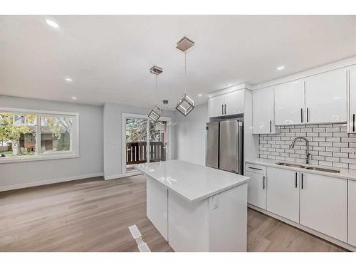 6129 Maddock Drive Ne, Calgary, AB - Indoor Photo Showing Kitchen With Double Sink With Upgraded Kitchen