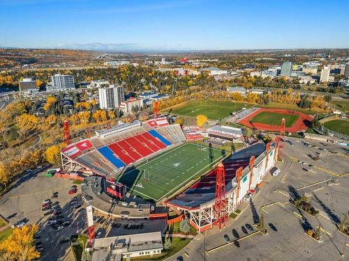 401-2011 University Drive Nw, Calgary, AB - Outdoor With View