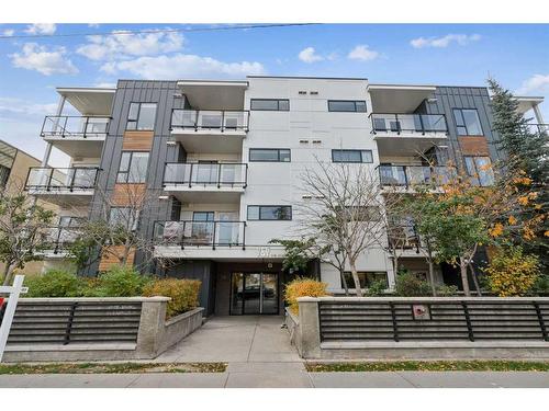 105-1521 26 Avenue Sw, Calgary, AB - Outdoor With Balcony