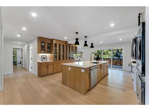 42 Canova Road Sw, Calgary, AB - Indoor Photo Showing Kitchen With Upgraded Kitchen